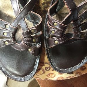 Sandals Size 9-1/2. Open Toe. Sweet for summer.